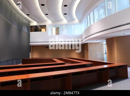 Addis Abeba. 8th Jan, 2023. Questa foto scattata il 8 gennaio 2023 mostra una vista interna dell'edificio della sede centrale dell'Africa Centers for Disease Control and Prevention (Africa CDC) ad Addis Abeba, Etiopia. Mercoledì si è tenuta una cerimonia che segna il completamento del progetto di quartier generale del CDC Africa assistita dalla Cina nel sobborgo meridionale di Addis Abeba. Credit: Dong Jianghui/Xinhua/Alamy Live News Foto Stock