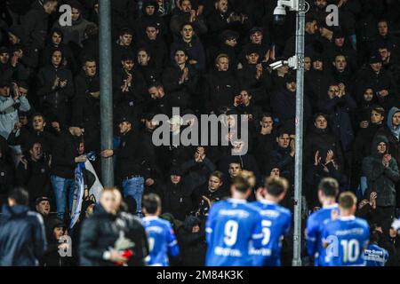 DEN BOSCH - sostenitori Den Bosch durante il 2nd° round della Toto KNVB Cup tra FC Den Bosch e Ajax allo Stadion De Vliert il 11 gennaio 2023 a Den Bosch, Paesi Bassi. ANP BART STOUTJESDYK Foto Stock