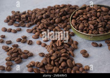chicchi di caffè regionali in macro shot Foto Stock