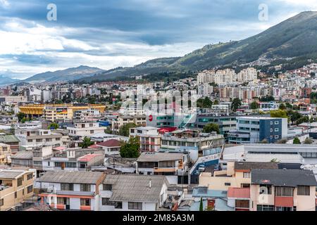 Quito, Equador - 26 settembre 2022: Panorama della capitale Foto Stock