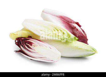 Indivia fresca matura isolata su sfondo bianco Foto Stock