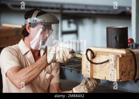 DA-ST-88-03350. Base: Seneca Army Depot, Romulus Stato: New York (NY) Paese: Stati Uniti d'America (USA) Foto Stock