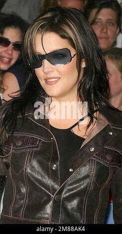 **FILE PHOTO** Lisa Marie Presley riferito in condizioni critiche e in Coma. Lisa Marie Presley 7ñ14-2003 Foto di John Barrett/PHOTOlink/MediaPunch Foto Stock