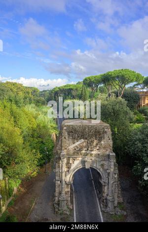 Arco di Druso parte dell'Acquedotto Antonino, Roma, Italia, Europa Foto Stock