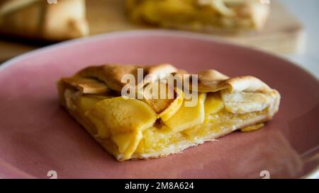 Galette di mele. Le galette sono una specialità gastronomica della regione francese della Bretagna. Foto Stock