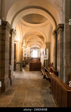 Vista sull'interno dell'antica chiesa di Oropa, nei pressi di Biella, Italia Foto Stock