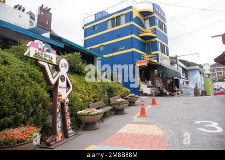 Le strade di Gamcheon Culture Village, Busan, Corea del Sud Foto Stock