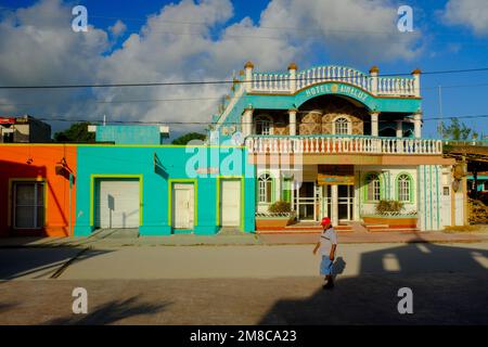 Vita quotidiana a El Cuyo, piccola città balneare, costa dello Yucatan Messico Foto Stock