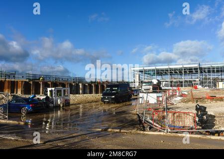 Lavori di costruzione per la costruzione di magazzini e altre unità, nonché un Homebase Store, in corso in High Wycombe. Foto Stock