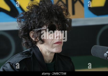 LP - Laura Pergolizzi filma una sessione a Brooklyn, New York Foto Stock