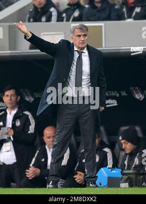 ISTANBUL - Besiktas allenatore JK Senol Gunes durante la partita turca Super Lig tra Besiktas e Kasimpasa AS al Vodafone Park il 7 gennaio 2023 a Istanbul, Turchia. AP | altezza olandese | GERRIT DI COLONIA Foto Stock