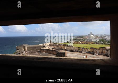 Una vista fuori da Castillo San Felipe del Morro, Porto Rico. Foto Stock