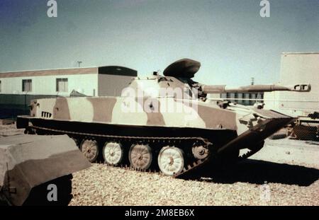 Vista laterale destra, in esposizione, serbatoio anfibio sovietico PT-76. Paese: Sconosciuto Foto Stock