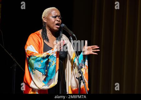 Terrie Odabi sul Garden Stage al Monterey Jazz Festival 65th Foto Stock