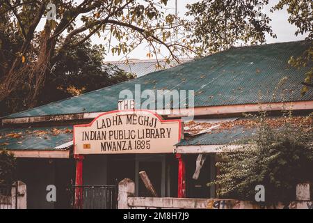 25.03.2022 - Mwanza, Tanzania - Vecchia Biblioteca pubblica indiana 1935. Edifici in Africa. Thhe Ladha Meghji Foto Stock