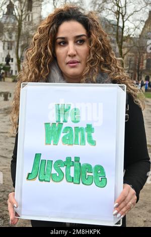 Piazza del Parlamento, Londra, Regno Unito. 14 gennaio 2023: Protesta della comunità afghana per le donne e le ragazze afghane per il cibo, il lavoro e i diritti di istruzione e la libertà per le donne e le ragazze afghane. Credit: Vedi li/Picture Capital/Alamy Live News Foto Stock