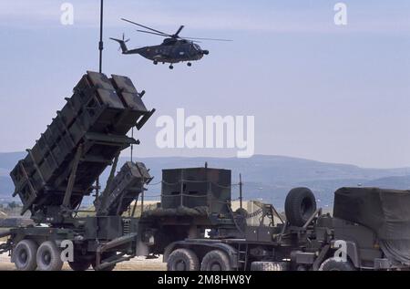 Le batterie missilistiche antiaeree del Patriot dell'Esercito olandese sono impiegate nell'Italia meridionale durante gli esercizi NATO Foto Stock