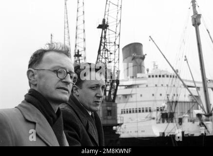 Tony Bath e Joe Morschauser, creatori di giochi da tavolo, 1963, Southampton Inghilterra. Foto Stock