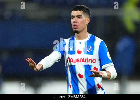 Paesi Bassi. 14th Jan, 2023. HERENVEEN - Anas Tahiri di SC Heerenveen durante la partita di campionato olandese tra SC Heerenveen e AZ allo stadio Abe Lustra il 14 gennaio 2023 a Heerenveen, Paesi Bassi. ANP ed VAN DE POL Credit: ANP/Alamy Live News Foto Stock