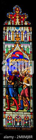 Vetrata, Guideone che guida l'esercito con le trombe, contro i Midianiti, di Thomas Ward, 1867, Ely Cathedral, Cambridgeshire, Inghilterra Foto Stock