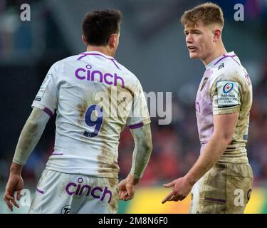 Limerick, Irlanda. 15th Jan, 2023. Fin Smith di Northampton e Alex Mitchell di Northampton durante la Heineken Champions Cup, Round 3, Pool B match tra Munster Rugby e Northampton Saints al Thomond Park di Limerick, Irlanda il 14 gennaio 2023 (Photo by Andrew SURMA/ Credit: Sipa USA/Alamy Live News Foto Stock