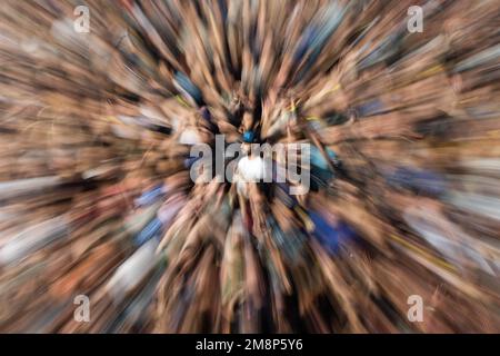 Santiago, Metropolitana, Cile. 14th Jan, 2023. La gente partecipa al Frontera Music Festival a Santiago, Cile. (Credit Image: © Matias Basualdo/ZUMA Press Wire) SOLO PER USO EDITORIALE! Non per USO commerciale! Credit: ZUMA Press, Inc./Alamy Live News Foto Stock