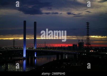 Bolte Bridge di notte Melbourne Docklands, Victoria, Australia Foto Stock