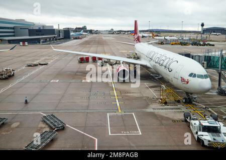 Aeroporto di Manchester Virgin Atlantic A330-300 Foto Stock