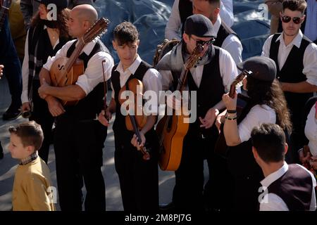 Festival di San Hilario di Poitiers nella cima della montagna pueblo di Comares, Axarquia, Malaga, Andalucía, Spagna Foto Stock