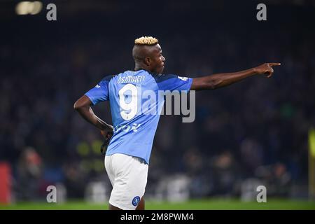 SALERNO, ITALIA - GENNAIO, 13: Victor Osimhen della SSC Napoli festeggia con i compagni di squadra dopo aver segnato durante la Serie Una partita tra SSC Napoli e Juv Foto Stock