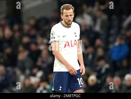 Harry Kane di Tottenham Hotspur sembra sconsolato durante la partita della Premier League al Tottenham Hotspur Stadium, Londra. Data immagine: Domenica 15 gennaio 2023. Foto Stock