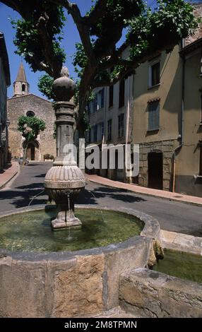 Villaggio fontana in Bargemon Var Provenza Foto Stock