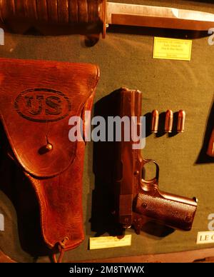 Colt M1911, Fort de la Cite d'Alet, 39-45 Mémorial, WW II, Saint-Malo, Ille-et-Vilaine, Bretagne, Francia, Europa Foto Stock