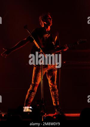 Inglewood, Stati Uniti d'America. 14th Jan, 2023. Muse cantante Matt Bellamy suona durante il iHeartRadio alter EGO '23 presentato da Capital One al KIA Forum di sabato 14 gennaio 2023 a Inglewood, California. Foto: Chris Victorio/imageSPACE Credit: Imagespace/Alamy Live News Foto Stock