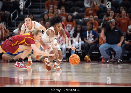 Austin, Texas, Stati Uniti. 15th Jan, 2023. Texas Longhorns Rori Harmon (03) in azione durante la partita di pallacanestro femminile NCAA contro lo stato dell'Iowa, il Texas vince 68-53 al Moody Center di Austin, Texas. Mario Cantu/CSM/Alamy Live News Foto Stock