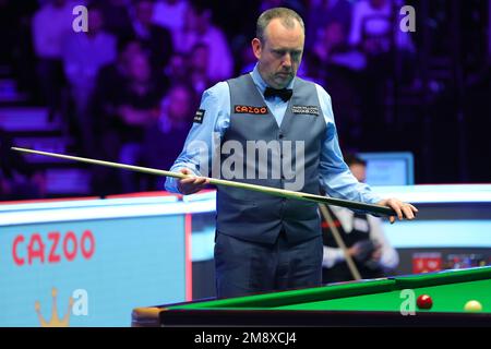 Londra, Gran Bretagna. 15th Jan, 2023. Mark Williams of Wales gareggia durante la partita finale contro Judd Trump d'Inghilterra allo Snooker Masters 2023 all'Alexandra Palace di Londra, Gran Bretagna, 15 gennaio 2023. Credit: Notizie dal vivo su Zhai Zheng/Xinhua/Alamy Foto Stock