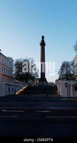 Colonna Duke of York che si avvicina al tramonto a Waterloo Place, Londra, Inghilterra Foto Stock