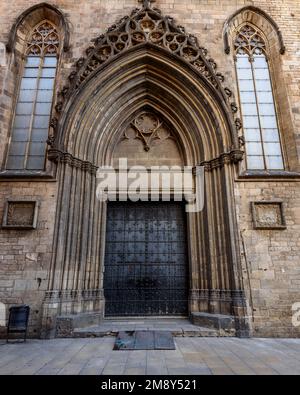 Portale laterale della Basilica di Santa Maria del Mar (Barcellona, Catalogna, Spagna) ESP: Portada Lateral de la Basílica de Santa Maria del Mar, Barcellona Foto Stock