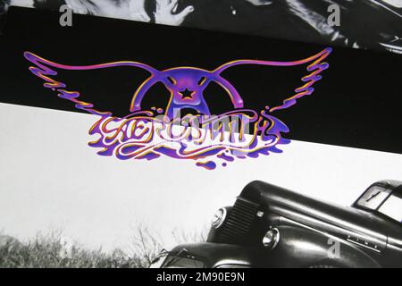 Viersen, Germania - Novembre 9. 2022: Primo piano dell'album isolato in vinile della rock band Aerosmith Foto Stock