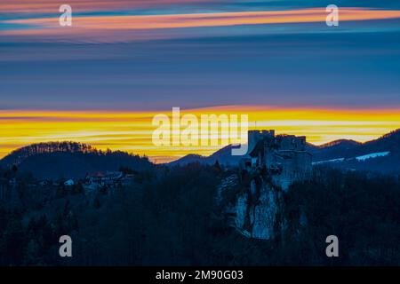 Il vecchio Caste Celje al tramonto Foto Stock