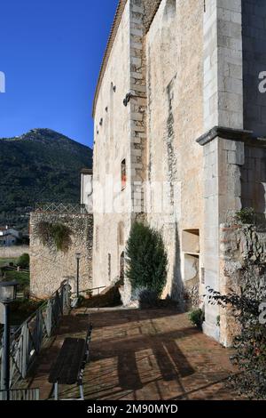 Le mura del monastero medievale di San Magno nel Lazio, Italia. Foto Stock