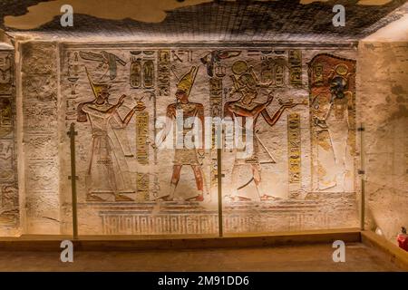 LUXOR, EGITTO - 20 FEBBRAIO 2019: Tomba di Ramesses III nella Valle dei Re nella necropoli di Teban, Egitto Foto Stock