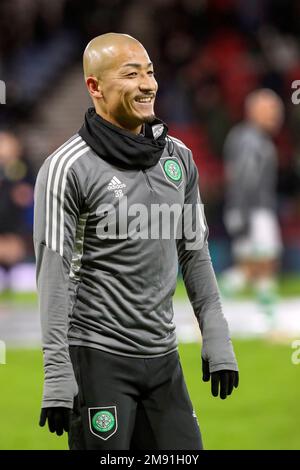 Daizen Maeda, un calciatore professionista, che gioca per il Celtic, una delle migliori squadre di calcio scozzesi, ha fotografato durante una sessione di allenamento e riscaldamento Foto Stock