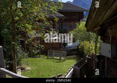 Sesto - Sesto, Italia - 19 settembre 2022 - l'affascinante villaggio di Sesto si trova nel suggestivo mondo montano delle Dolomiti di Sesto Foto Stock