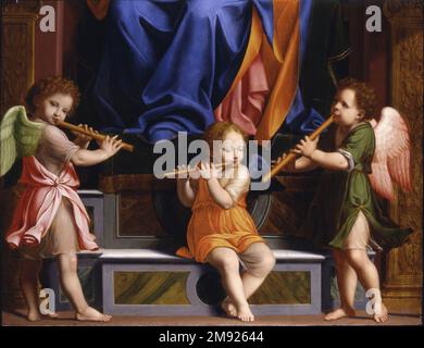 Madonna col Bambino in trono con gli Angeli laboratorio di Bernardino Luini (scuola milanese, 1480-1532 circa). Madonna con Bambino in trono con gli Angeli, metà del 16th ° secolo. Olio su pannello di pioppo, 96 3/4 x 54 1/16 pollici (245,7 x 137,3 cm). Il Cristo Bambino è raffigurato tenendo una sfera di vetro, che lo identificava al pubblico rinascimentale come lux mundi, la luce del mondo. Questo dipinto è una replica, realizzata nella bottega di Bernardino Luini, della sezione centrale della pala Luini del 1523 nella Basilica di San Magno a Legnano (vicino Milano). Era comune in Italia rinascimentale per gli artisti e. Foto Stock