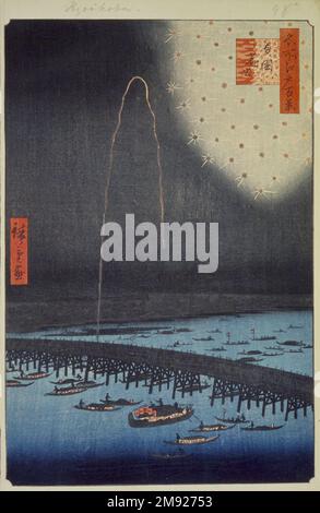 Fuochi d'artificio a Ryogoku (Ryogoku Hanabi), n° 98 da cento famose vedute di Edo Utagawa Hiroshige (Ando) (giapponese, 1797-1858). Fuochi d'artificio a Ryogoku (Ryogoku Hanabi), n° 98 da cento famosi panorami di Edo, 8th mese del 1858. Stampa Woodblock, foglio: 14 1/4 x 9 1/4 pollici (36,2 x 23,5 cm). Durante l'estate e all'inizio dell'autunno, il fiume Sumida è stato teatro di un'usanza conosciuta come "prendere il fresco della sera". L'attività è stata centrata sul ponte di Ryōgoku, dove è stata offerta un'infinita varietà di intrattenimenti sia sulla terra che sull'acqua. Il posto ideale non era nelle affollate bancarelle delle piazze testa di ponte Foto Stock