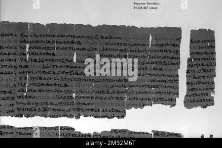 Snakebite Papyrus Snakebite Papyrus, 589-525 B.C.E. Papiro, inchiostro, totale: 10 5/8 x 68 7/8 pollici (27 x 175 cm). Egiziano, Classico, Antica Arte Vicino Orientale 589-525 B.C.E. Foto Stock
