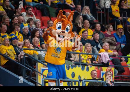 Goteborg, Svezia. 16th gennaio 2023. La mascotte ufficiale del campionato del mondo durante la partita del campionato mondiale di pallamano IHF del 2023 tra Uruguay e Svezia il 16th gennaio 2023 a Gothenburg. Credit: Oskar Olteus / Alamy Live News Foto Stock