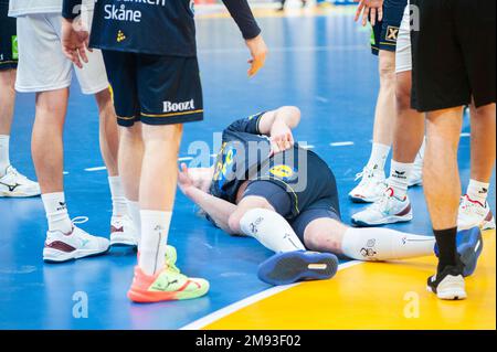 Goteborg, Svezia. 16th gennaio 2023. Fredric Pettersson di Svezia in Pain durante il campionato mondiale di pallamano IHF del 2023 tra Uruguay e Svezia il 16th gennaio 2023 a Gothenburg. Credit: Oskar Olteus / Alamy Live News Foto Stock