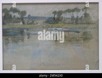 Alberi attraverso il fiume John Henry Twachtman (americano, 1853-1902). Alberi attraverso il fiume, fine 19th ° secolo. Pastello su carta, vista: 7 3/8 x 10 5/8 poll. (18,7 x 27 cm). Arte americana fine 19th ° secolo Foto Stock